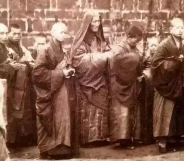 1618971244144433.jpg 23.jpg